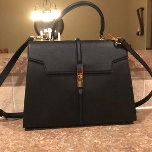 Jw Pei Jona top handle in black